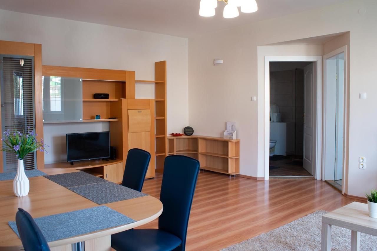 Titan Apartman Gyula Exterior photo
