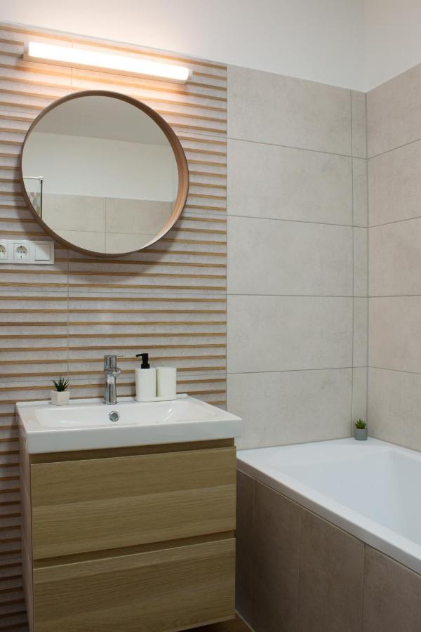 Titan Apartman Gyula Exterior photo